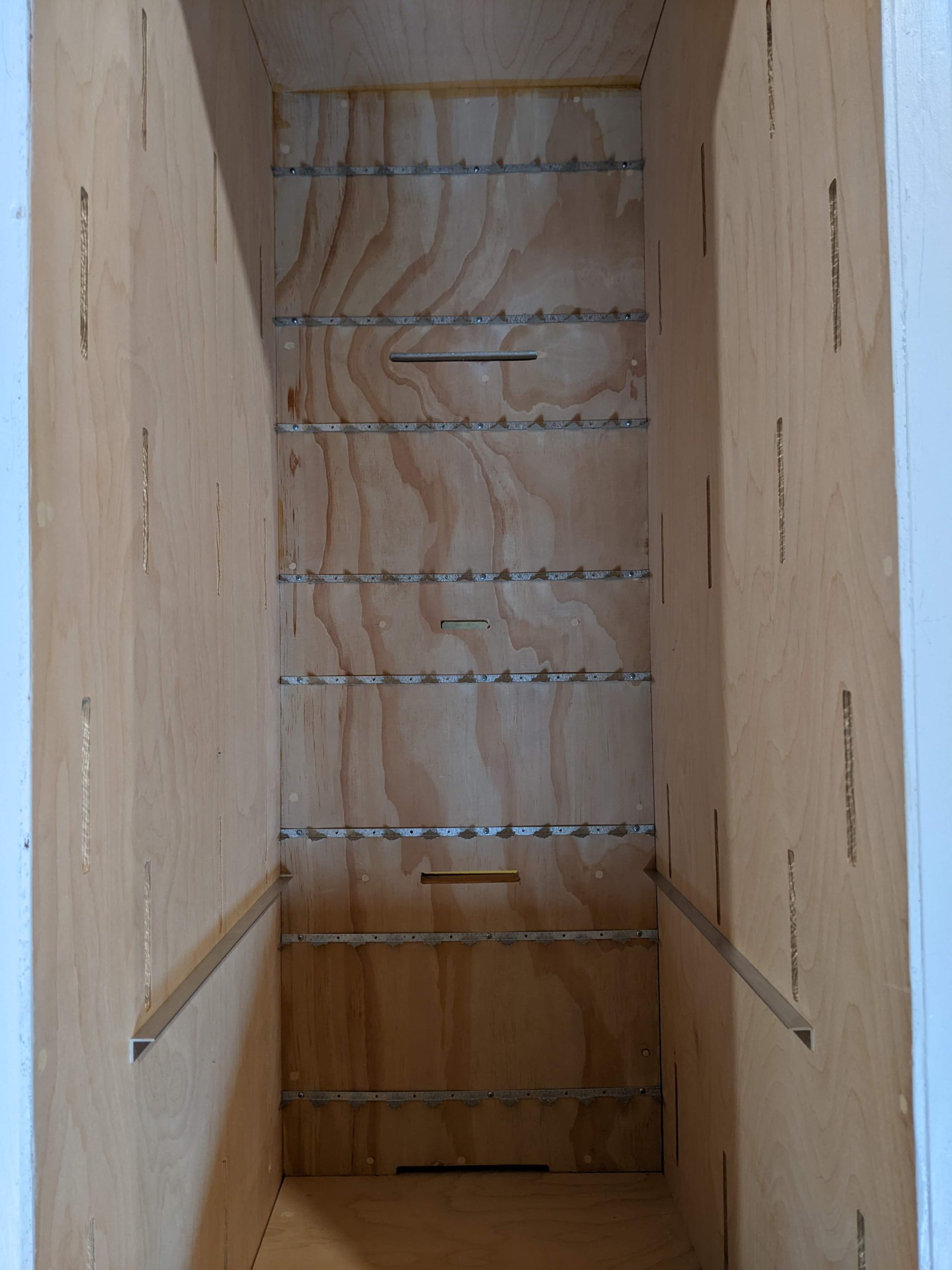 AZ inside hive with spacers