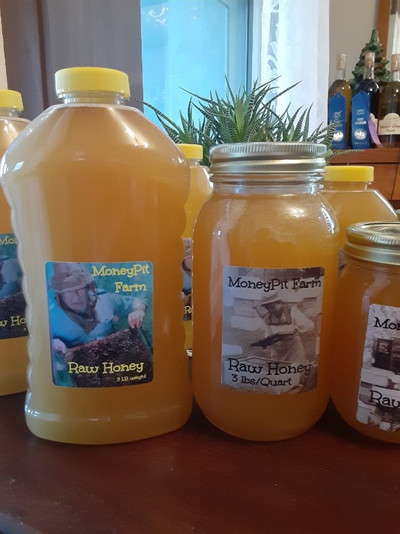 Family photos are used on their honey jars.