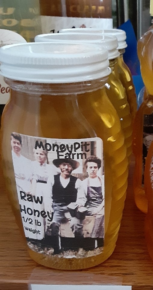 Family photos are used on their honey jars.