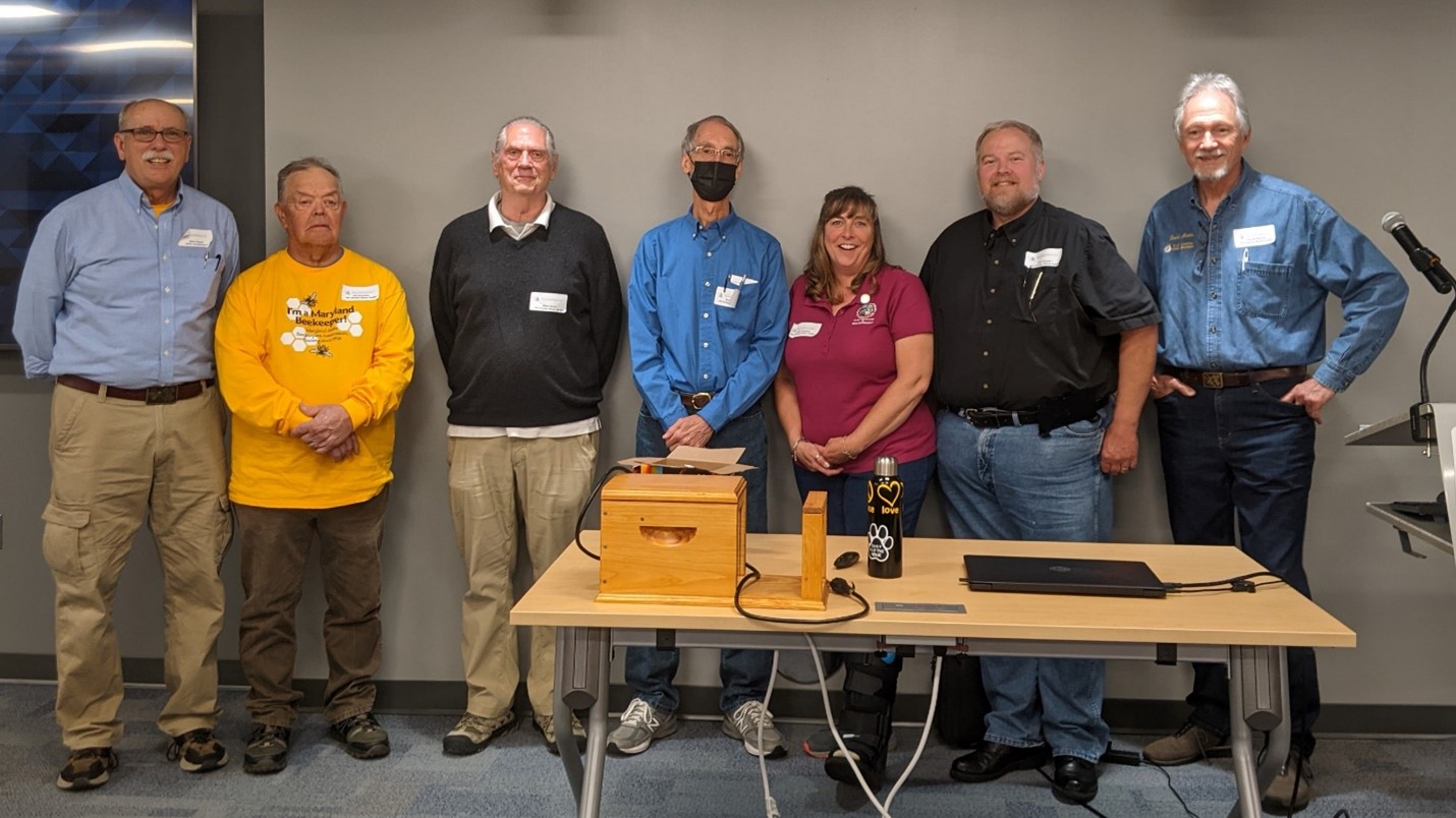 L-R Allen Hayes, Class Coordinator; Maryland Certified Honey Show Judges: Bill McGiffin, Mike Doyle, Bart Smith, Cybil Preston, Jim Frasier, and David Morris. Photo By: Barb Hayes