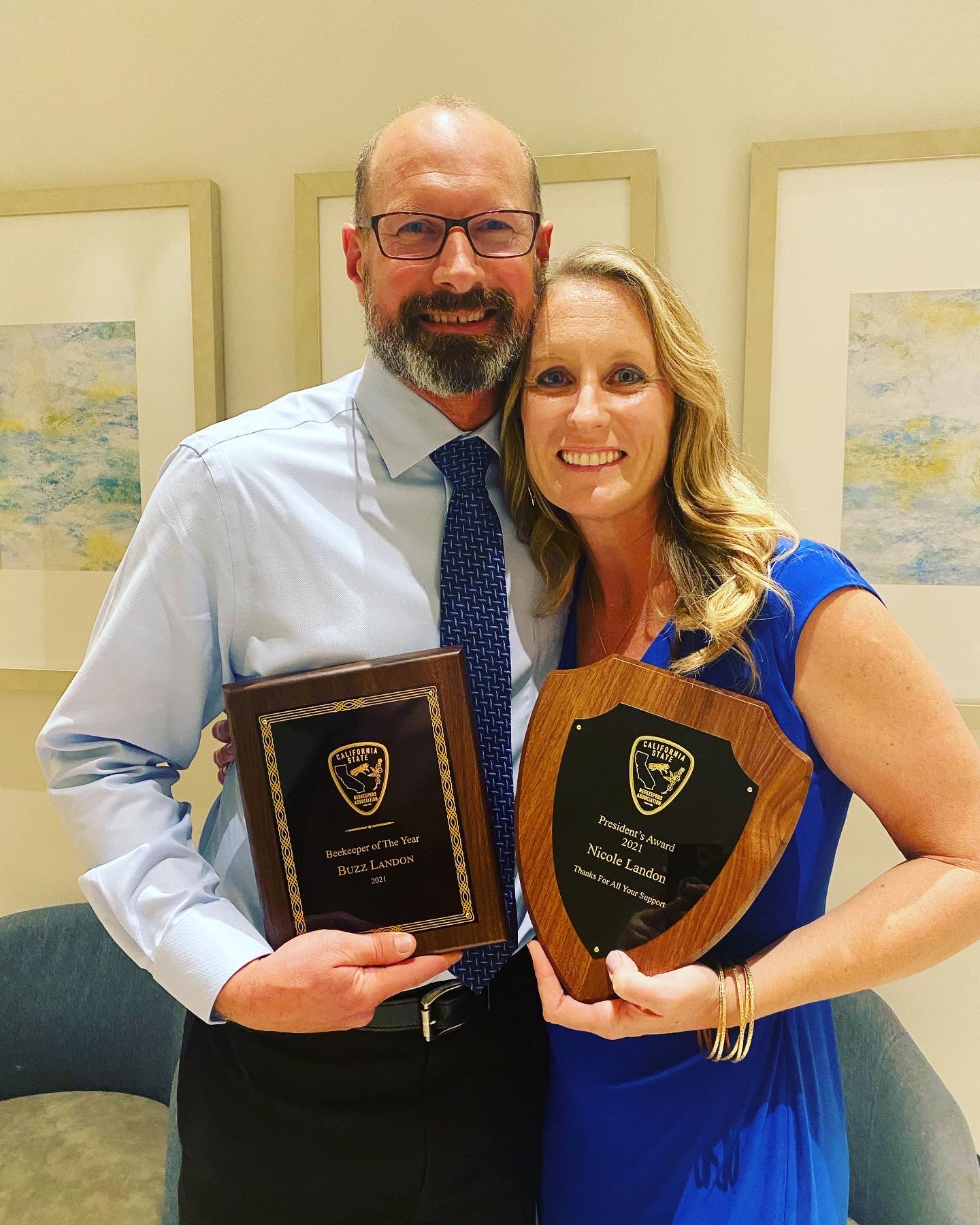 California State Beekeepers 2021 Awards Banquet. Buzz awarded the CSBA Beekeeper of The Year and Nicole aswarded the CSBA President’s Award.